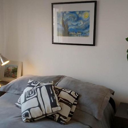 Apartamento Depto 2 ambientes muy luminoso con internet y vista a la plaza Ciudad Autónoma de Ciudad Autónoma de Buenos Aires Exterior foto