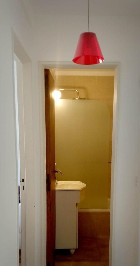 Apartamento Depto 2 ambientes muy luminoso con internet y vista a la plaza Ciudad Autónoma de Ciudad Autónoma de Buenos Aires Exterior foto
