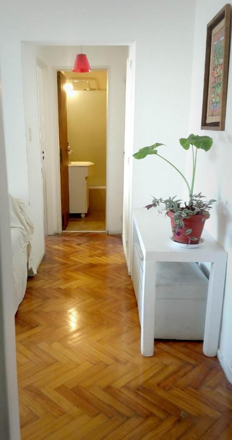 Apartamento Depto 2 ambientes muy luminoso con internet y vista a la plaza Ciudad Autónoma de Ciudad Autónoma de Buenos Aires Exterior foto