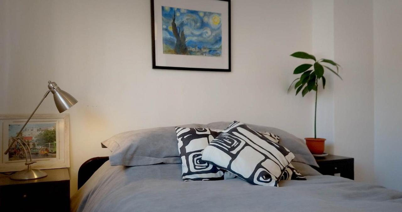 Apartamento Depto 2 ambientes muy luminoso con internet y vista a la plaza Ciudad Autónoma de Ciudad Autónoma de Buenos Aires Exterior foto